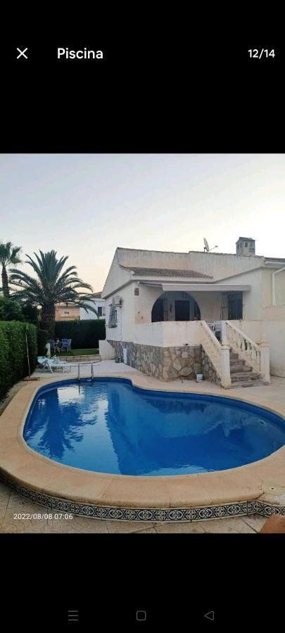 Acogedora Casa Con Piscina Villa Torrevieja Bagian luar foto